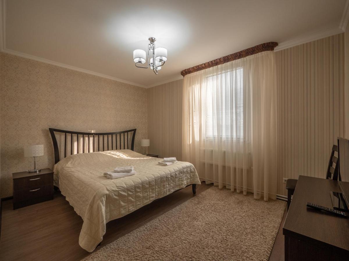 Vila Bomond Hotel Edinet ภายนอก รูปภาพ