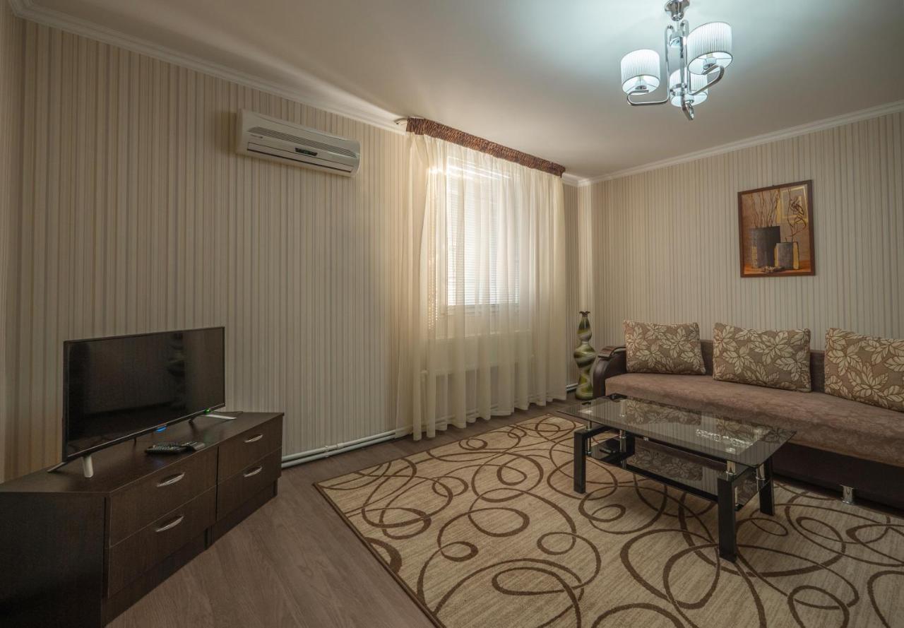 Vila Bomond Hotel Edinet ภายนอก รูปภาพ